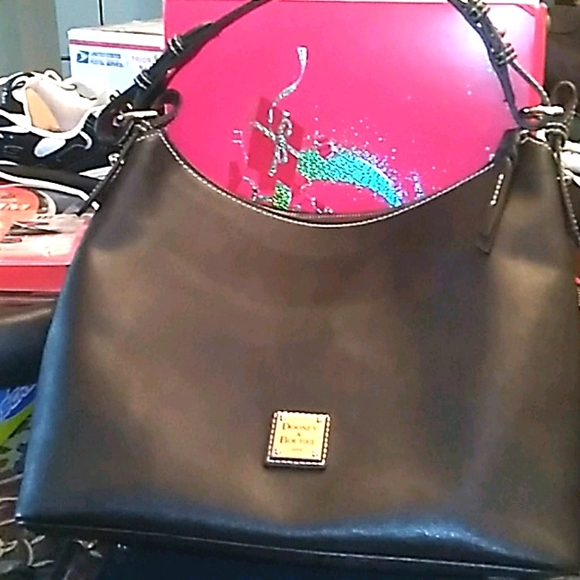 Dooney & Bourke Handbags - Dooney Saffiano leather